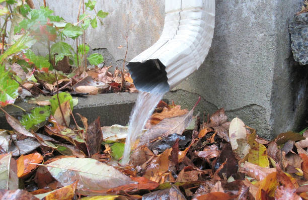 How to Replace Gutters And Downspouts